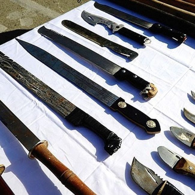 ضرب و جرح با دسته چاقو+وکیل کیفری امیر یزدانی